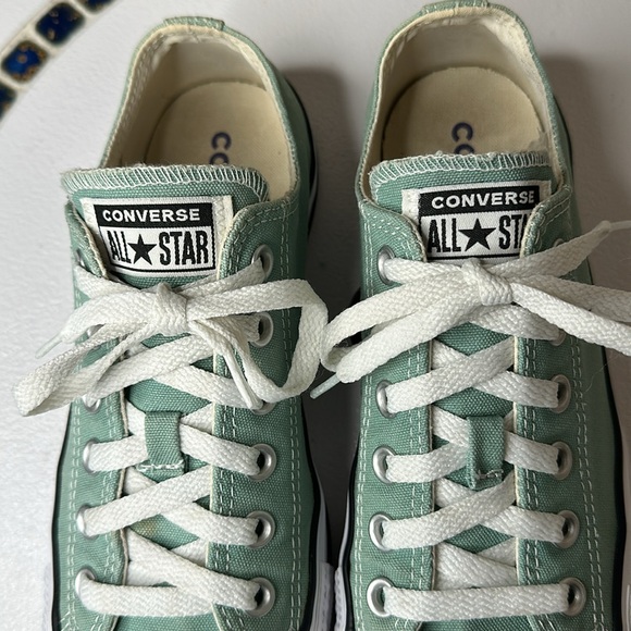 Converse Chuck Taylor All Star Low Top Lace Up men’s 7 women’s 9 UNISEX - Picture 6 of 9